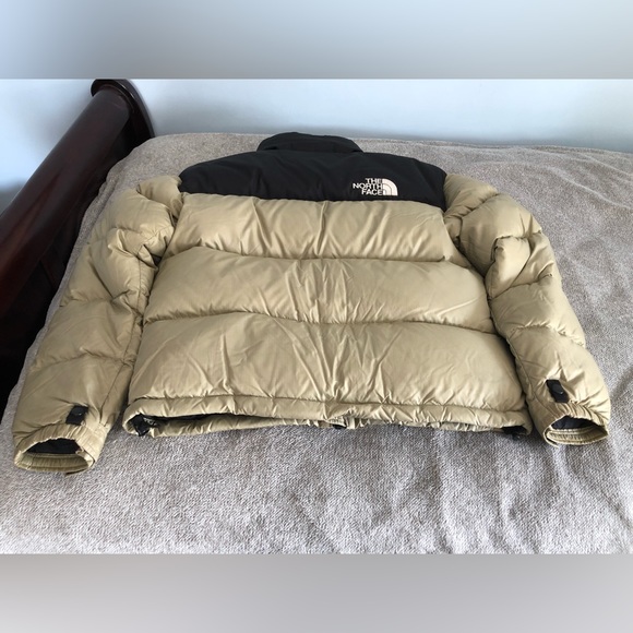Womens north face nuptse jacket - Picture 9 of 16